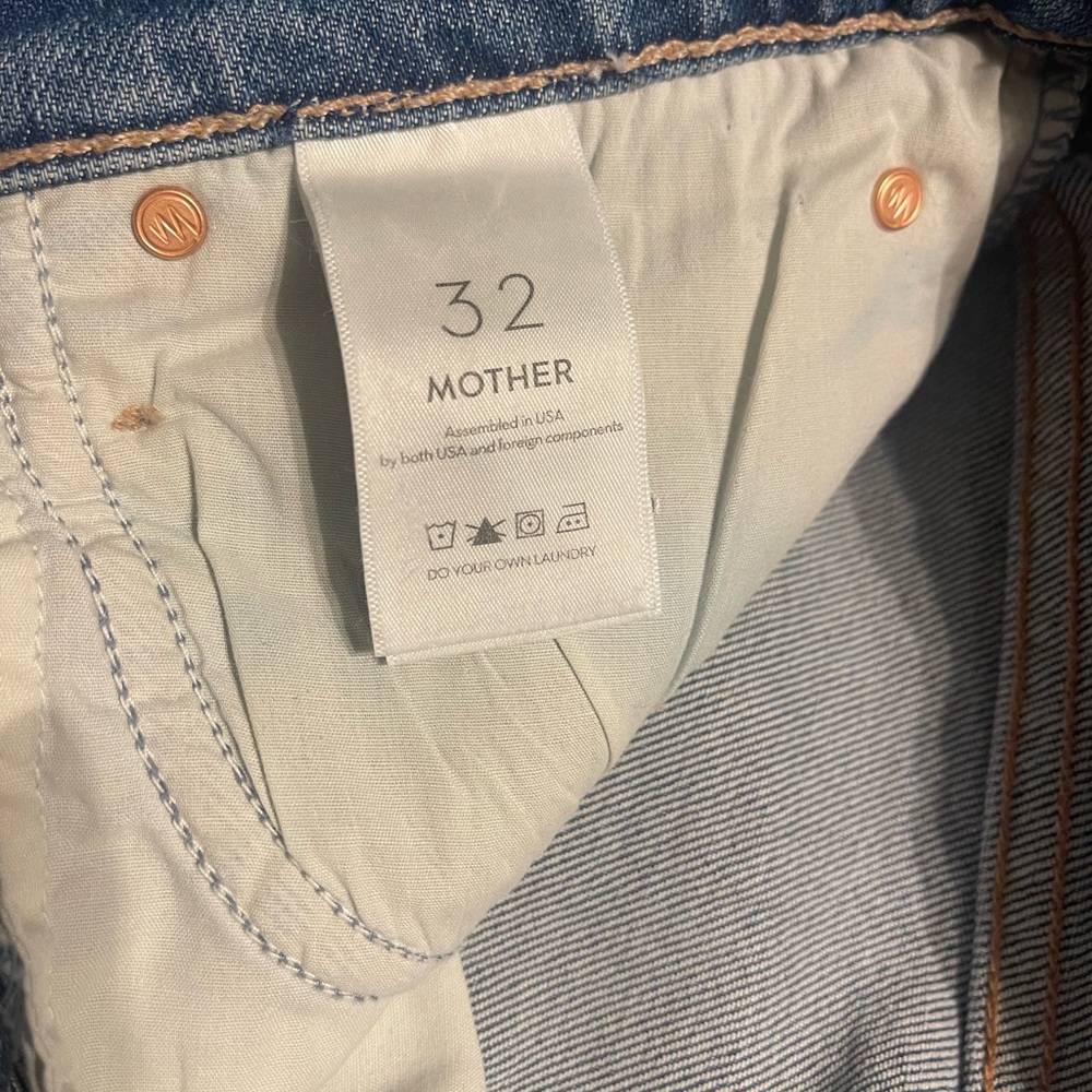 Mother The Mid Rise Dazzler Ankle in Wish On A Star
MOTHER - Picture 8 of 15